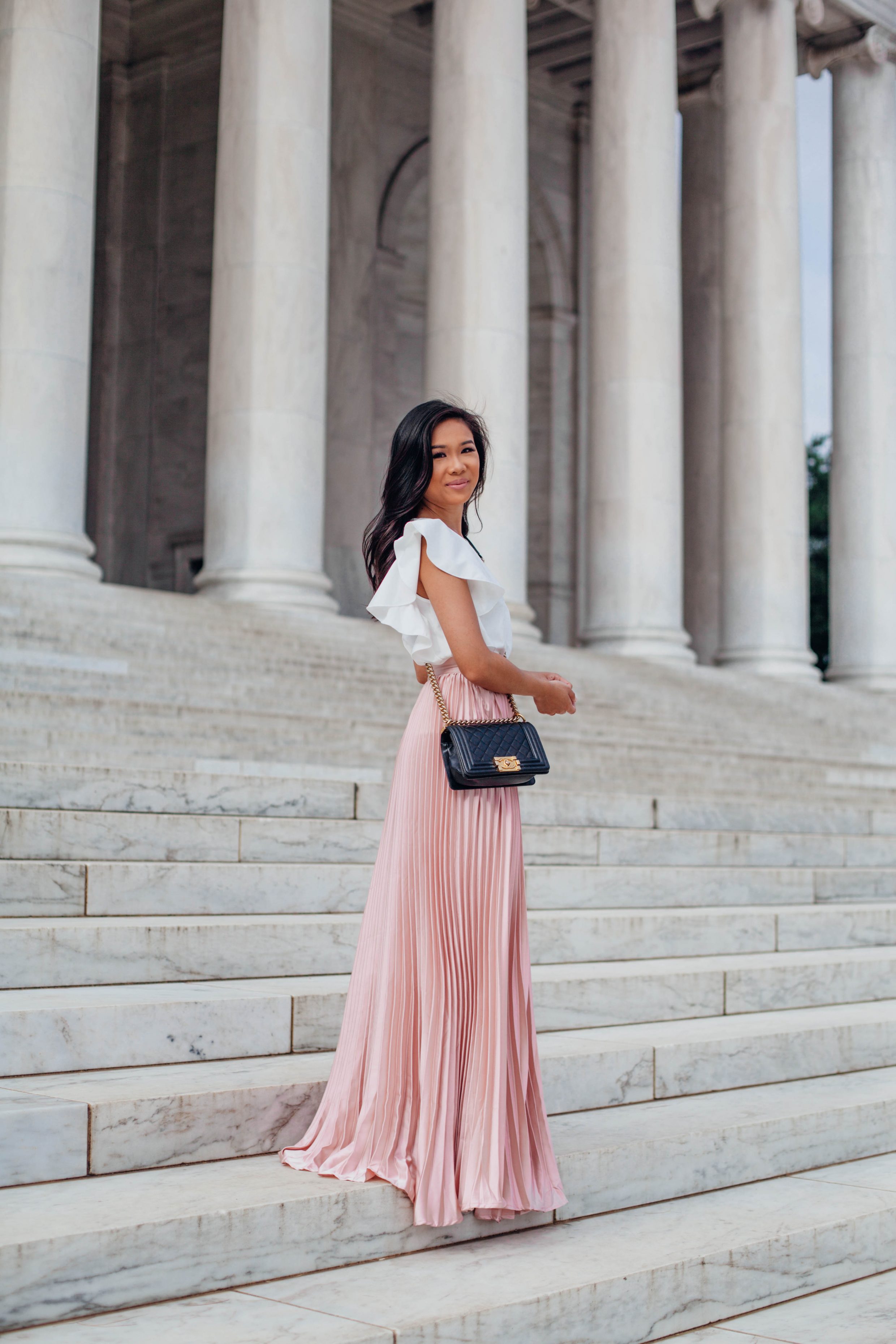 Pink Pleated Maxi Skirt at Jefferson Memorial | A weekend in Washington, D.C. | Travel and Food Guide