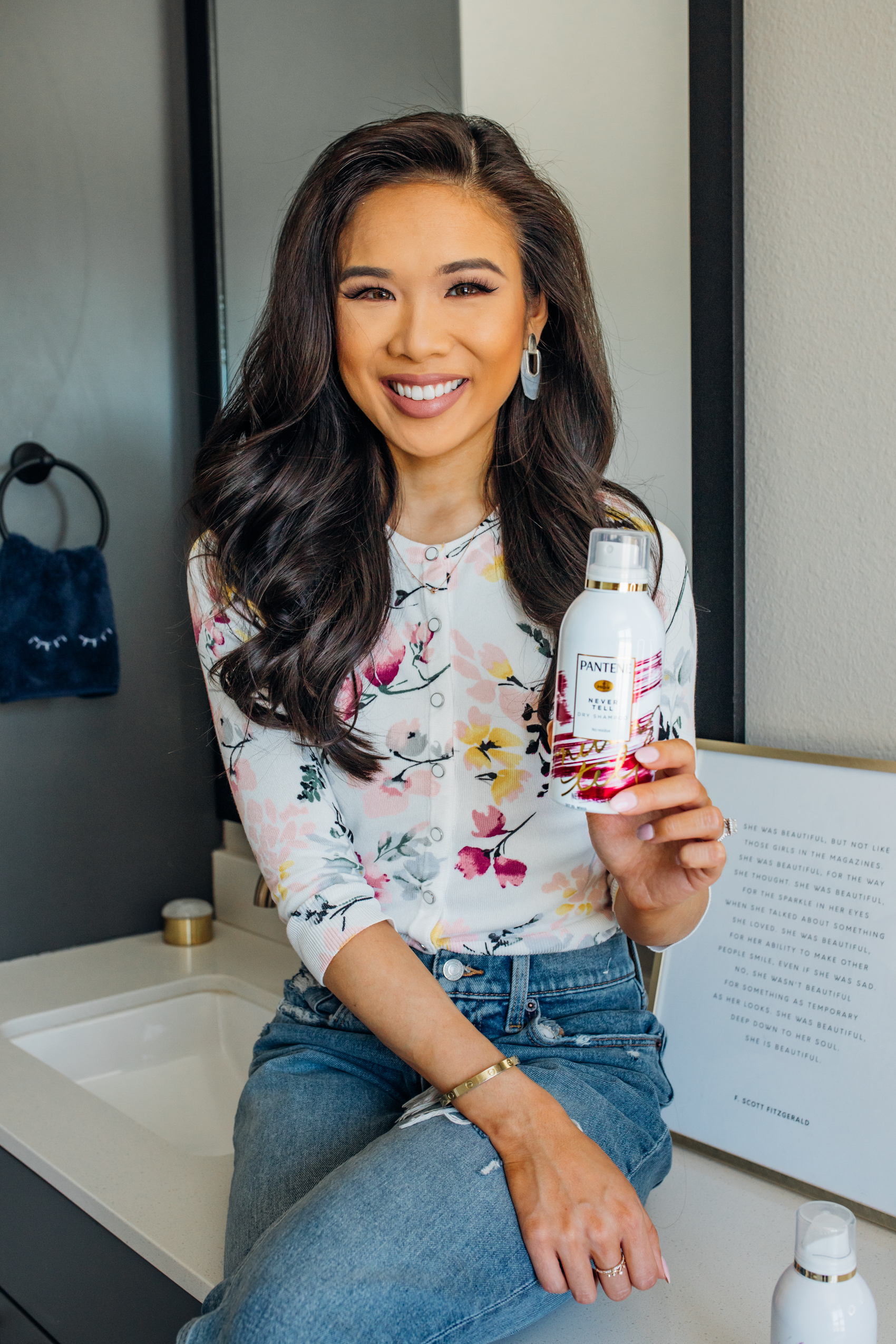 Blogger Hoang-Kim shares her favorite drugstore dry shampoo and big soft voluminous curls for day 1-3 without washing