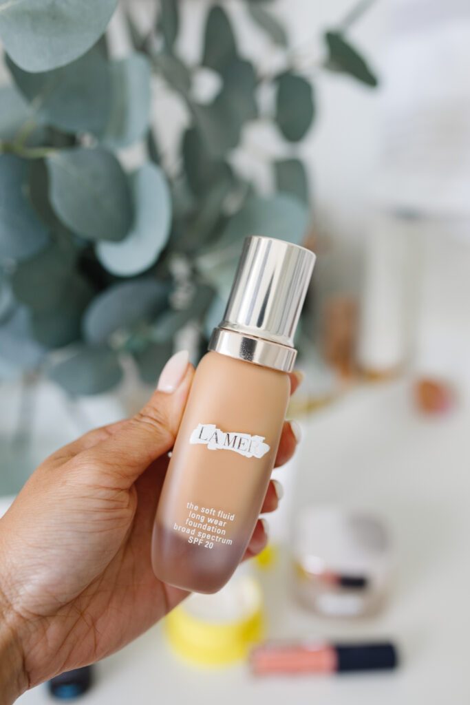one of the best foundations la mer the soft fluid long wear foundation