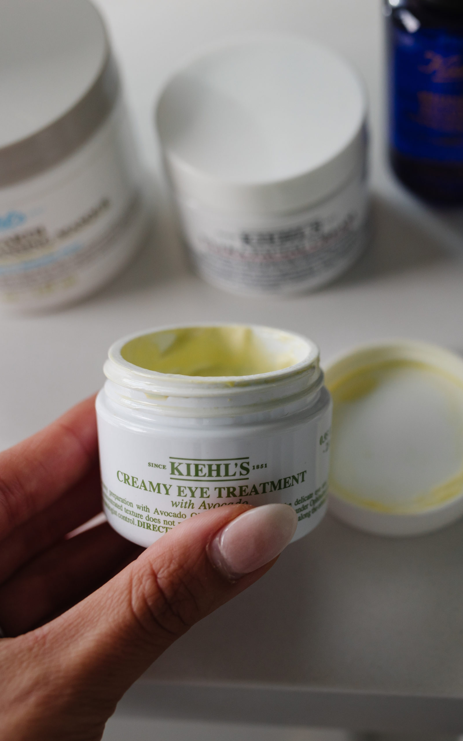 blogger hoang-kim cung reviews the kiehl's creamy eye treatment with avocado